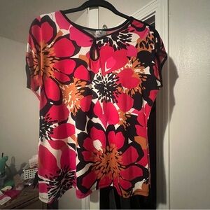 Worthington Floral Women's Top - Red, Pink, Orange, Black l PL